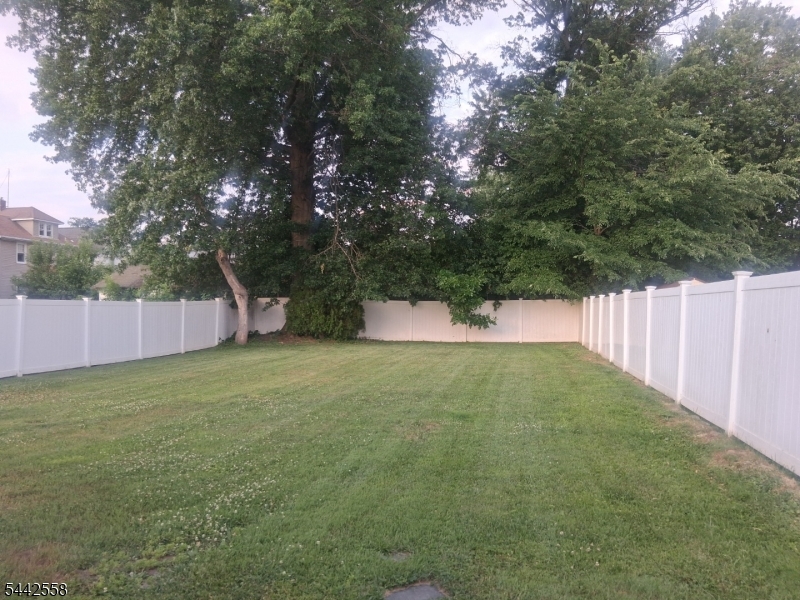 58 Thompson Street Raritan, NJ 08869 - Photo 2 of 11