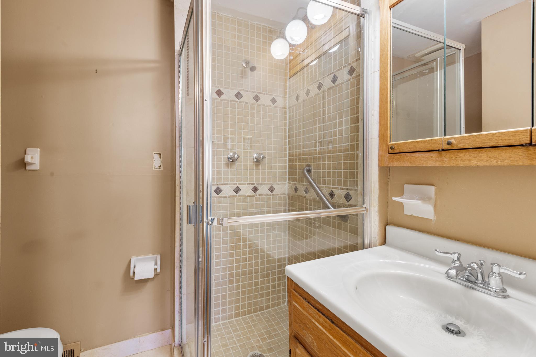12051 Farwell Road Philadelphia, PA 19154 - Photo 18 of 25 Gallery Image 18