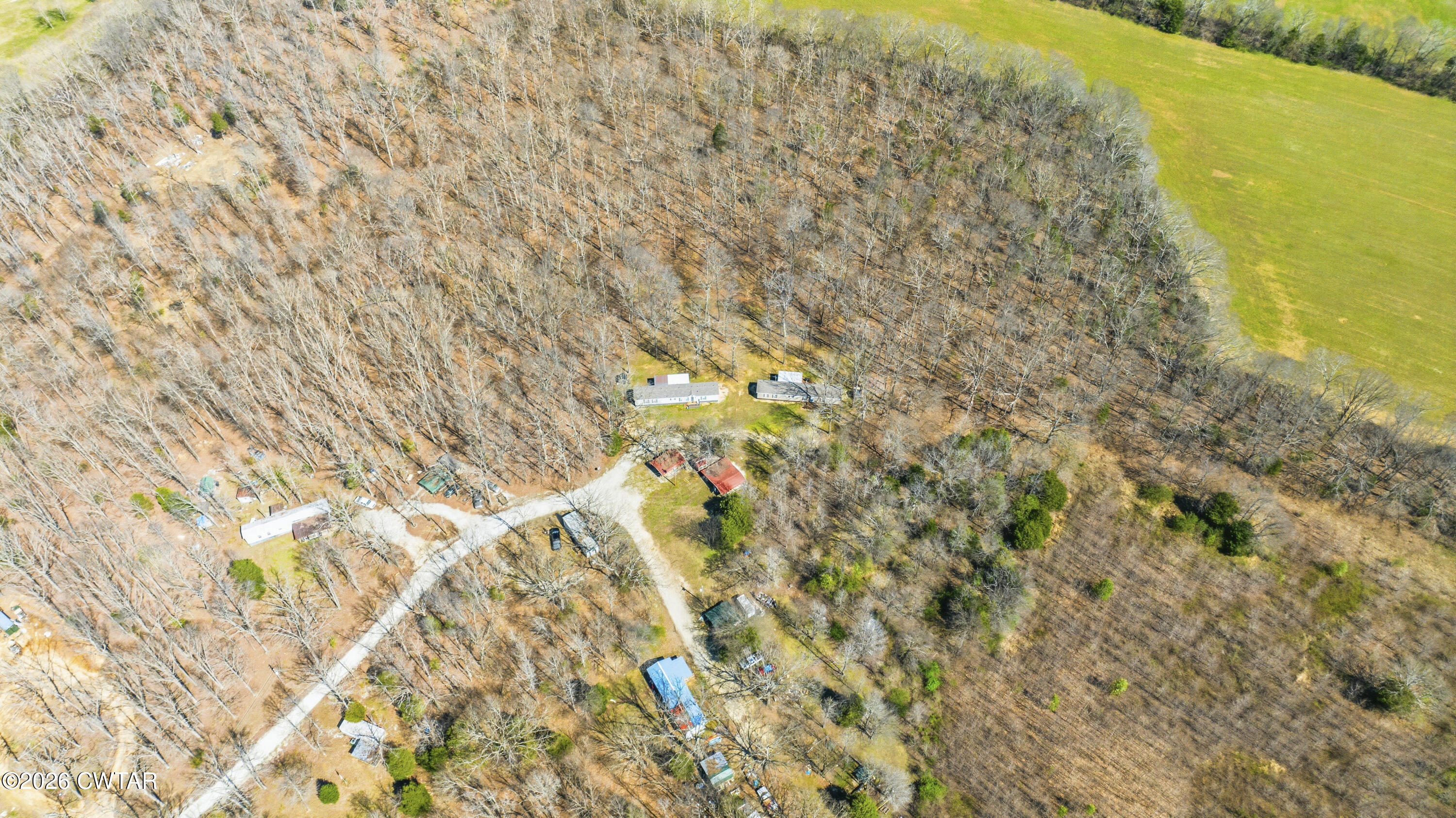 1444-1448 New Hope Road Big Sandy, TN 38221 - Photo 39 of 39 a close up of a white marble wall