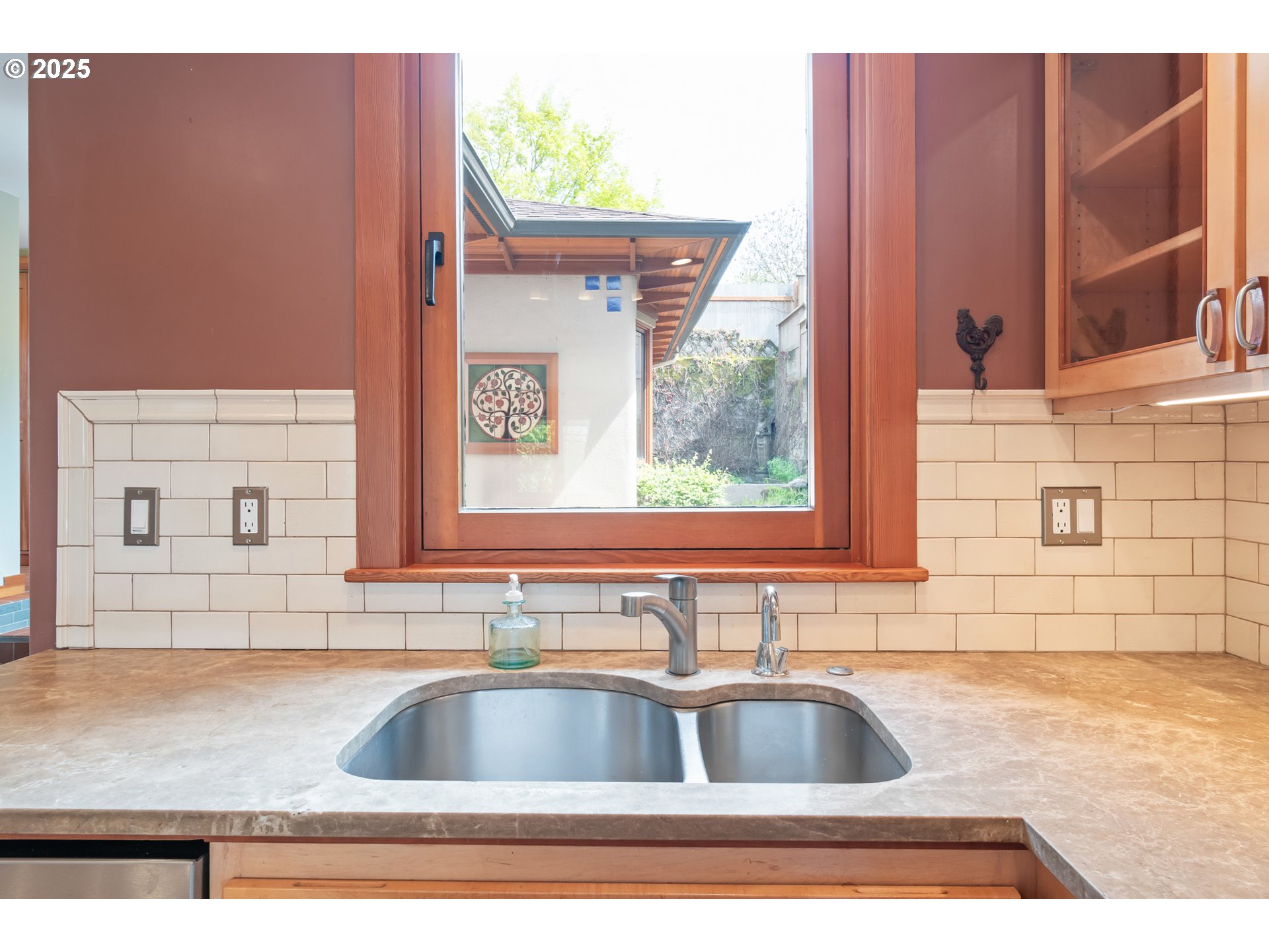 2775 Elinor Street Eugene, OR 97403 - Photo 13 of 48 a close view of sink and tap