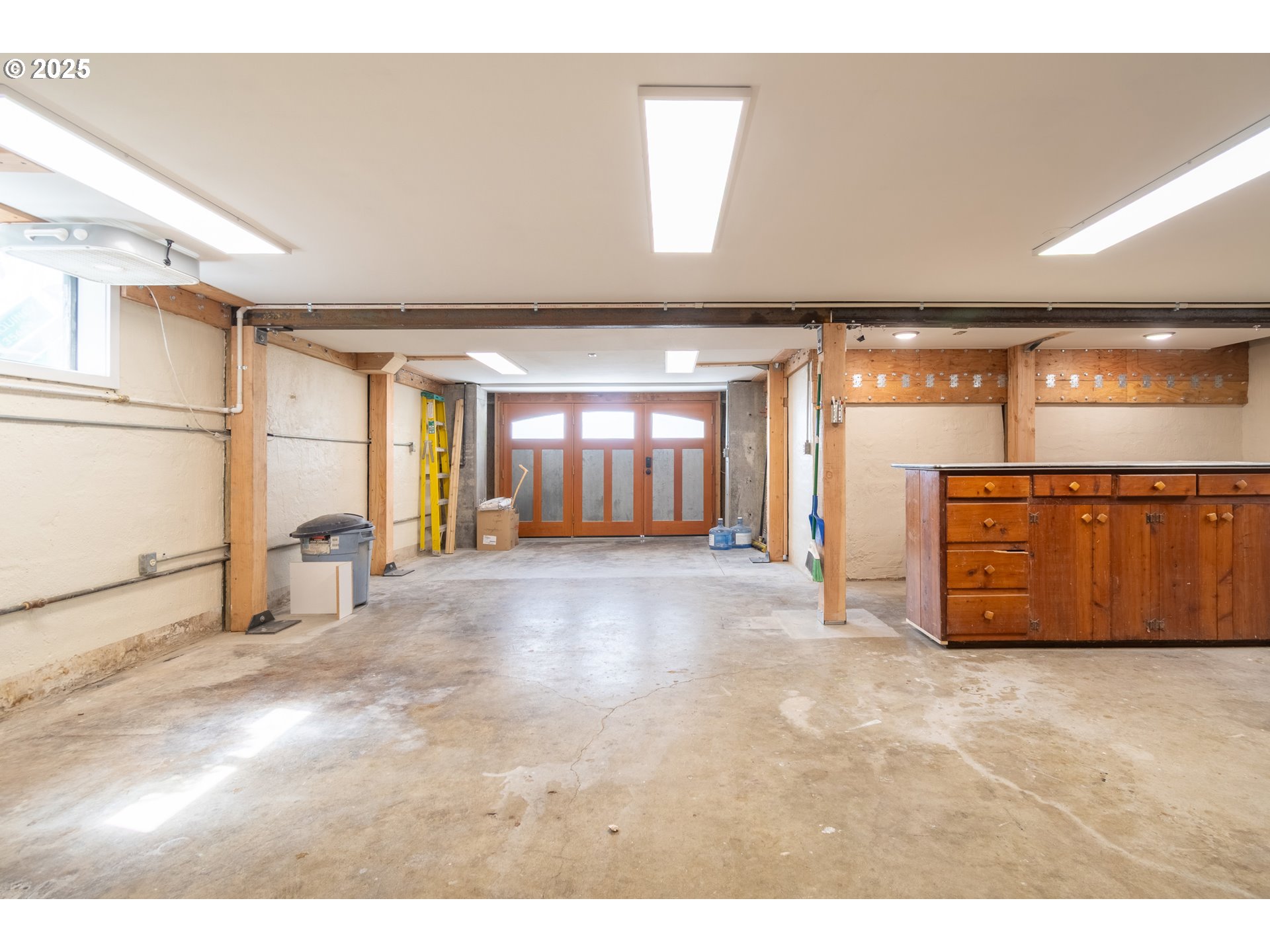 2775 Elinor Street Eugene, OR 97403 - Photo 32 of 48 a view of an empty room