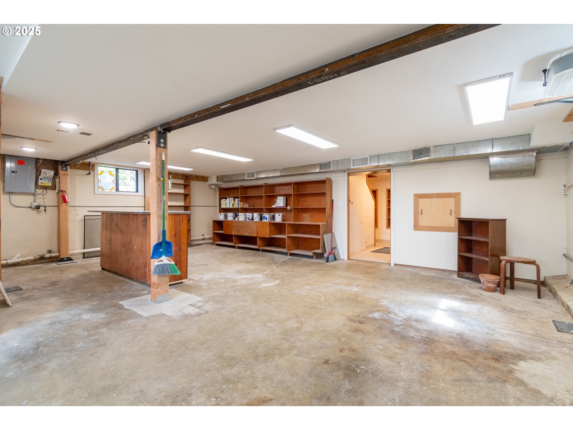 2775 Elinor Street Eugene, OR 97403 - Photo 33 of 48 a view of a room with gym equipment
