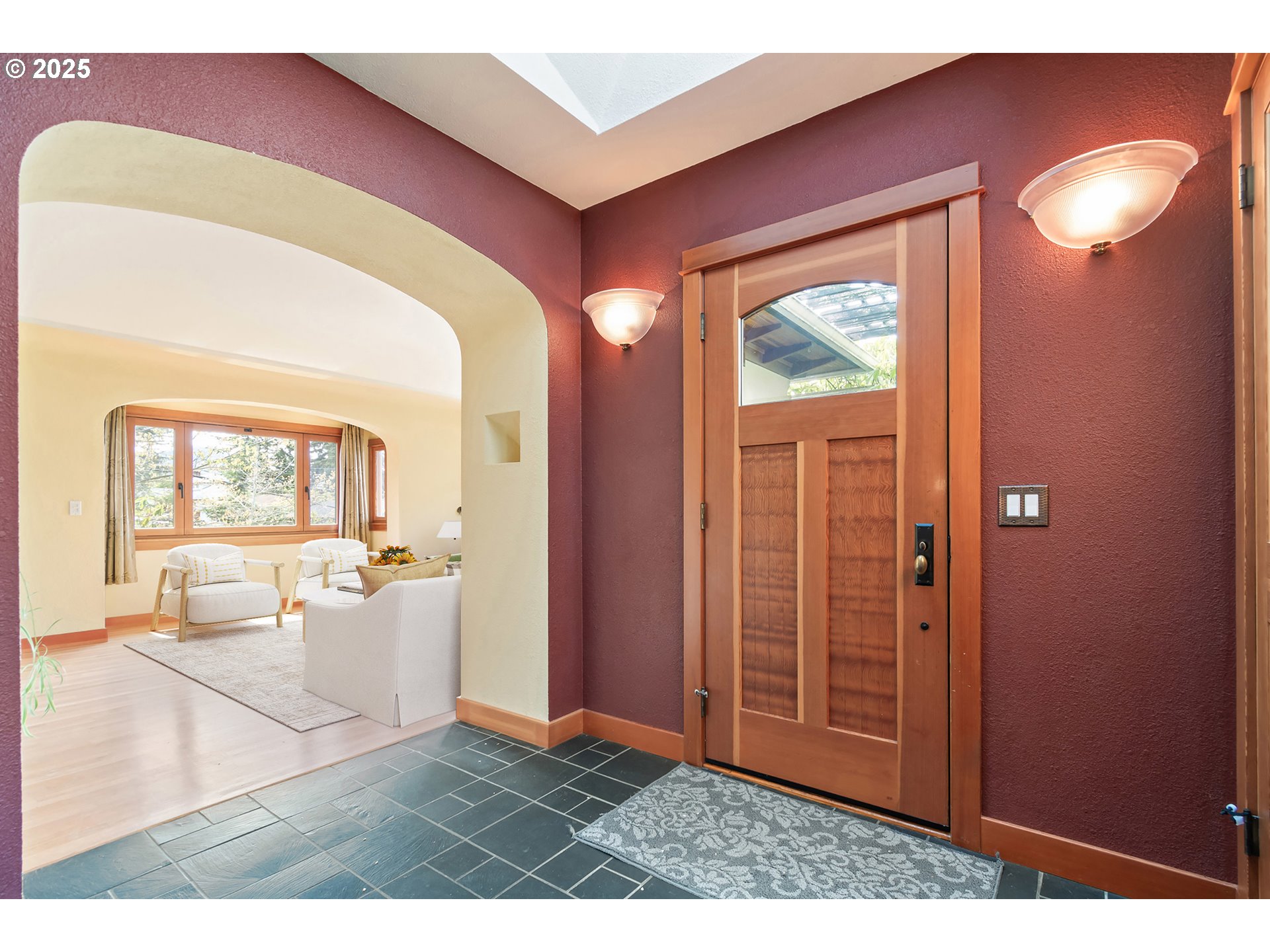 2775 Elinor Street Eugene, OR 97403 - Photo 5 of 48 a view of a livingroom with furniture and cabinet with wooden floor