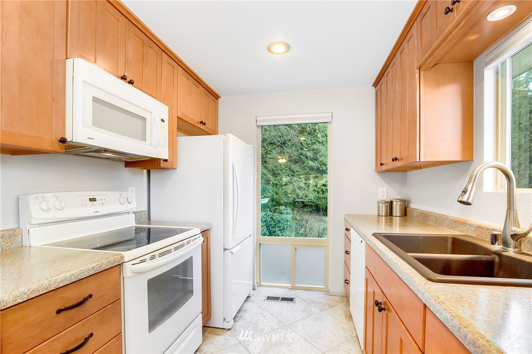 1 Spring Court Bellingham, WA 98229 - Photo 9 of 25 Gallery Image 9