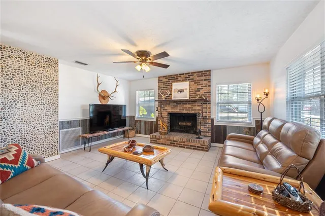 $875,000 | 17885 Northeast 2nd Place, Williston, FL 32696