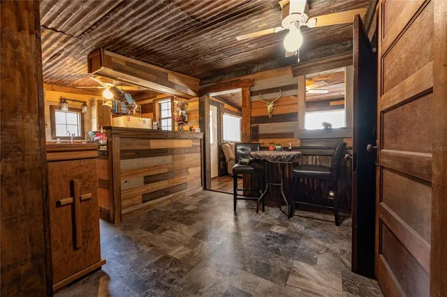 $875,000 | 17885 Northeast 2nd Place, Williston, FL 32696