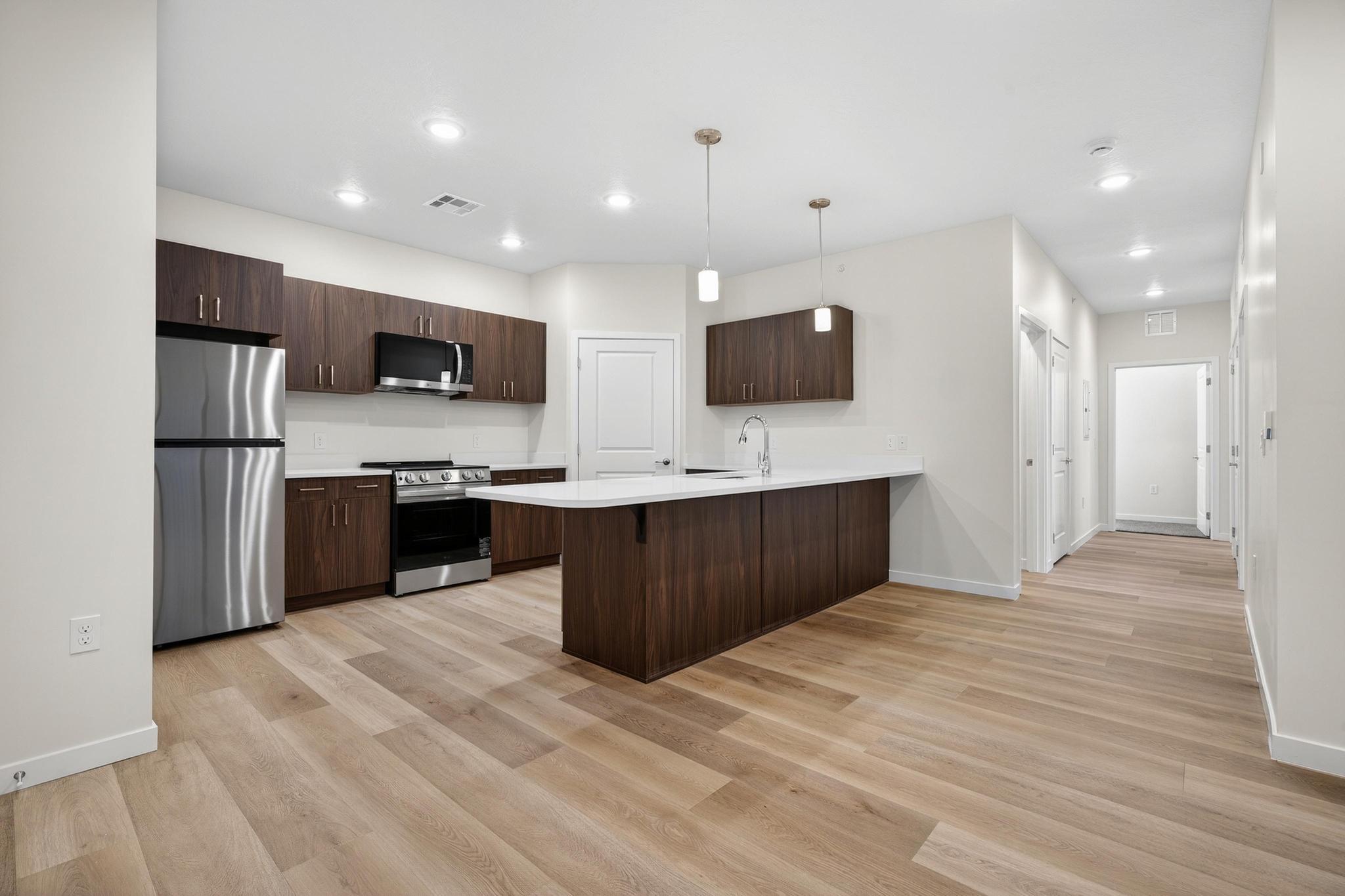 983 West State Street, Unit C203 Hurricane, UT 84737 - Photo 6 of 48 DSC09527