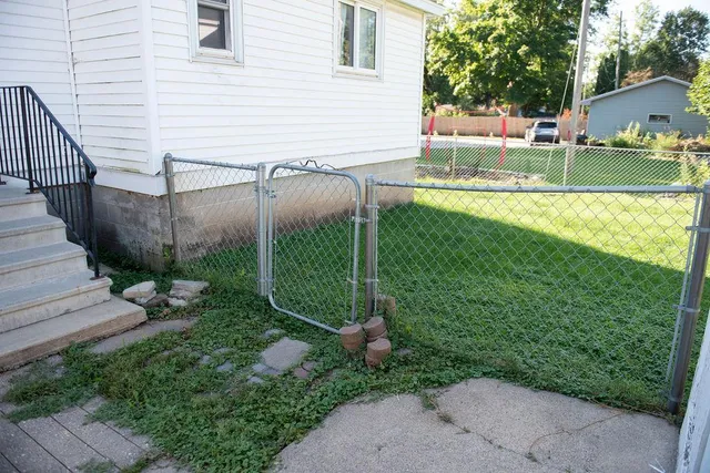 $175,000 | 528 North Broadway Street, Spring Valley, MN 55975