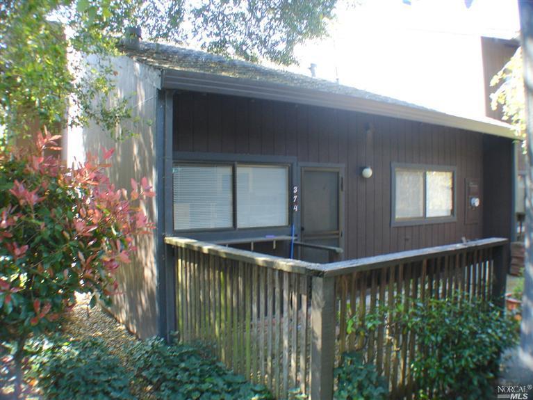 374 Los Alamos Road Santa Rosa, CA 95409 - Photo 1 of 1 a view of a small porch