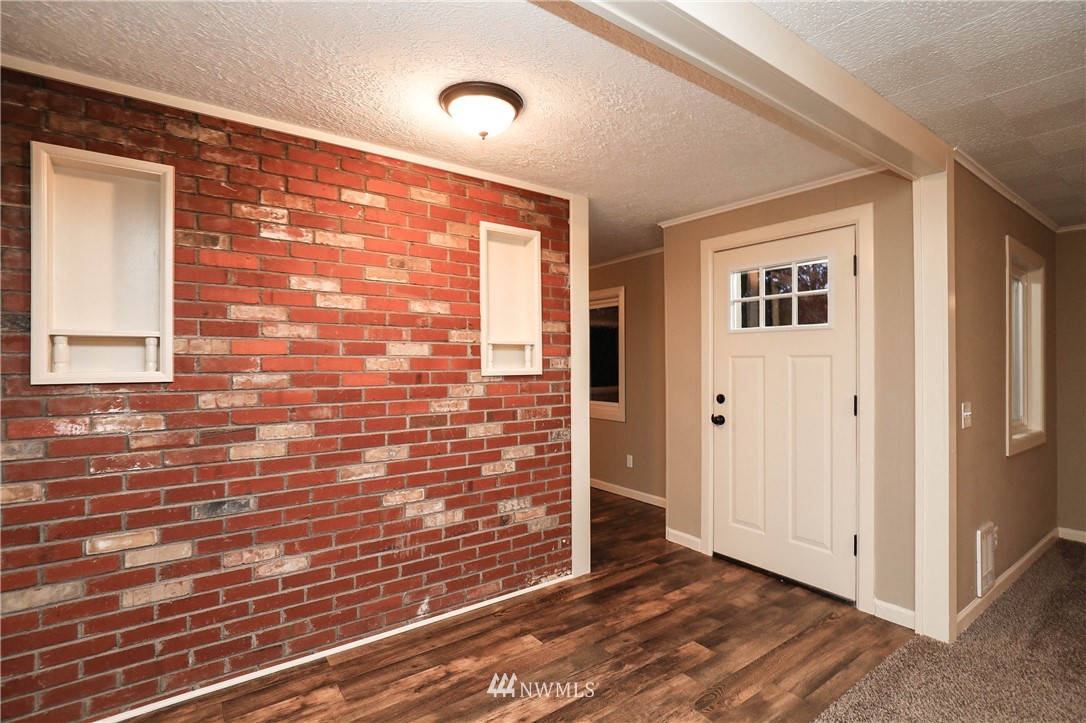234 White Road Castle Rock, WA 98611 - Photo 3 of 22 Gallery Image 3