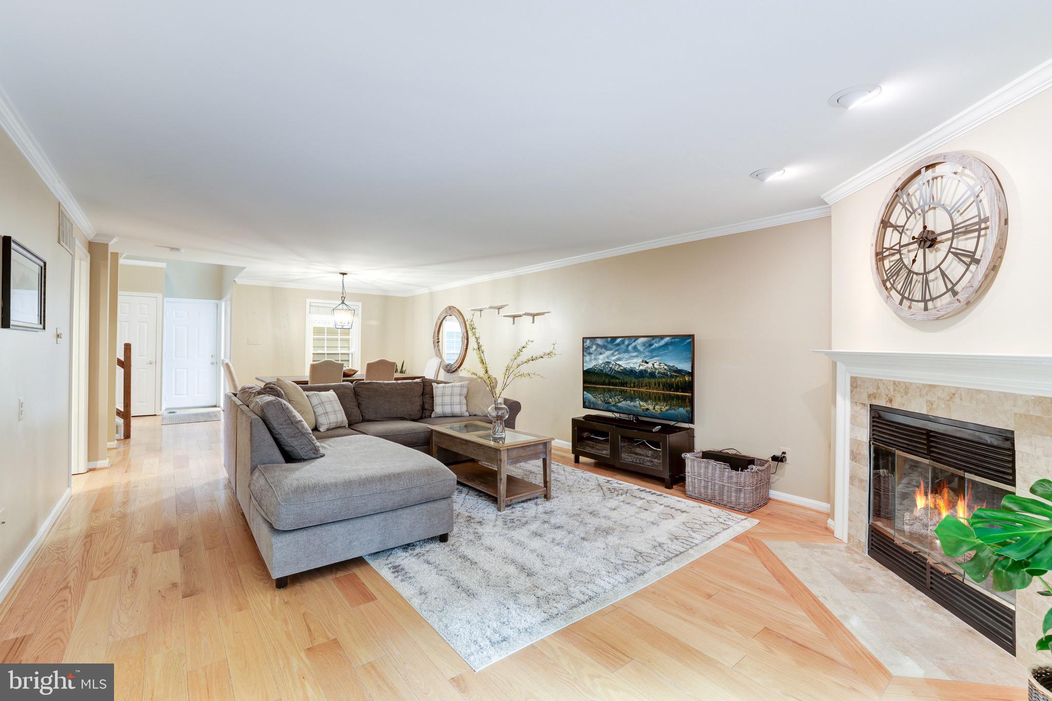 1522 Deer Point Way Reston, VA 20194 - Photo 11 of 51
