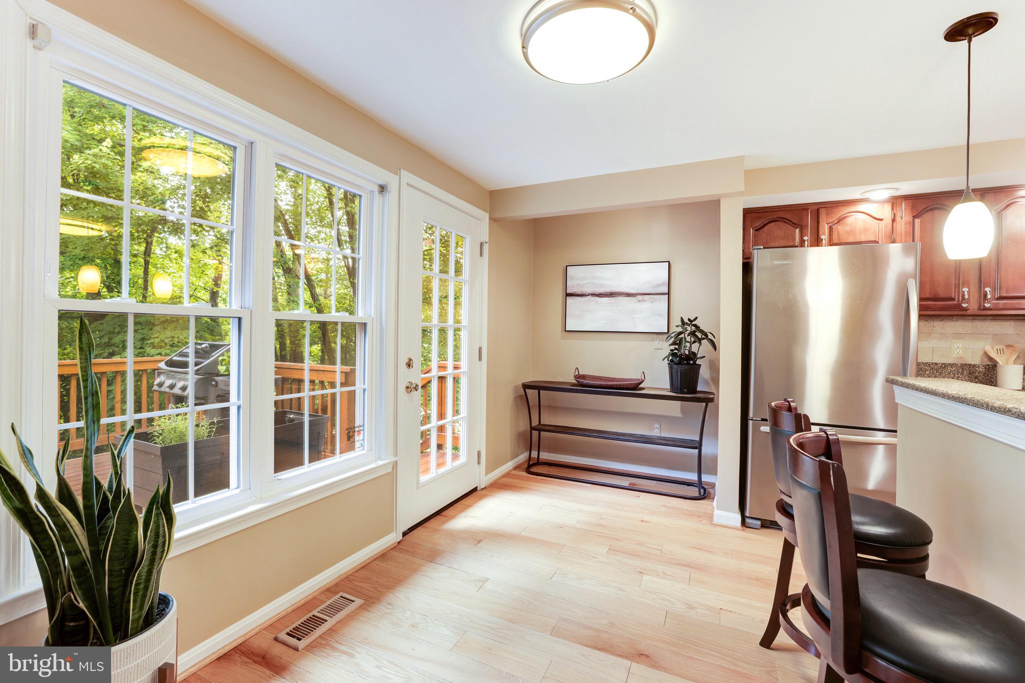 1522 Deer Point Way Reston, VA 20194 - Photo 15 of 51