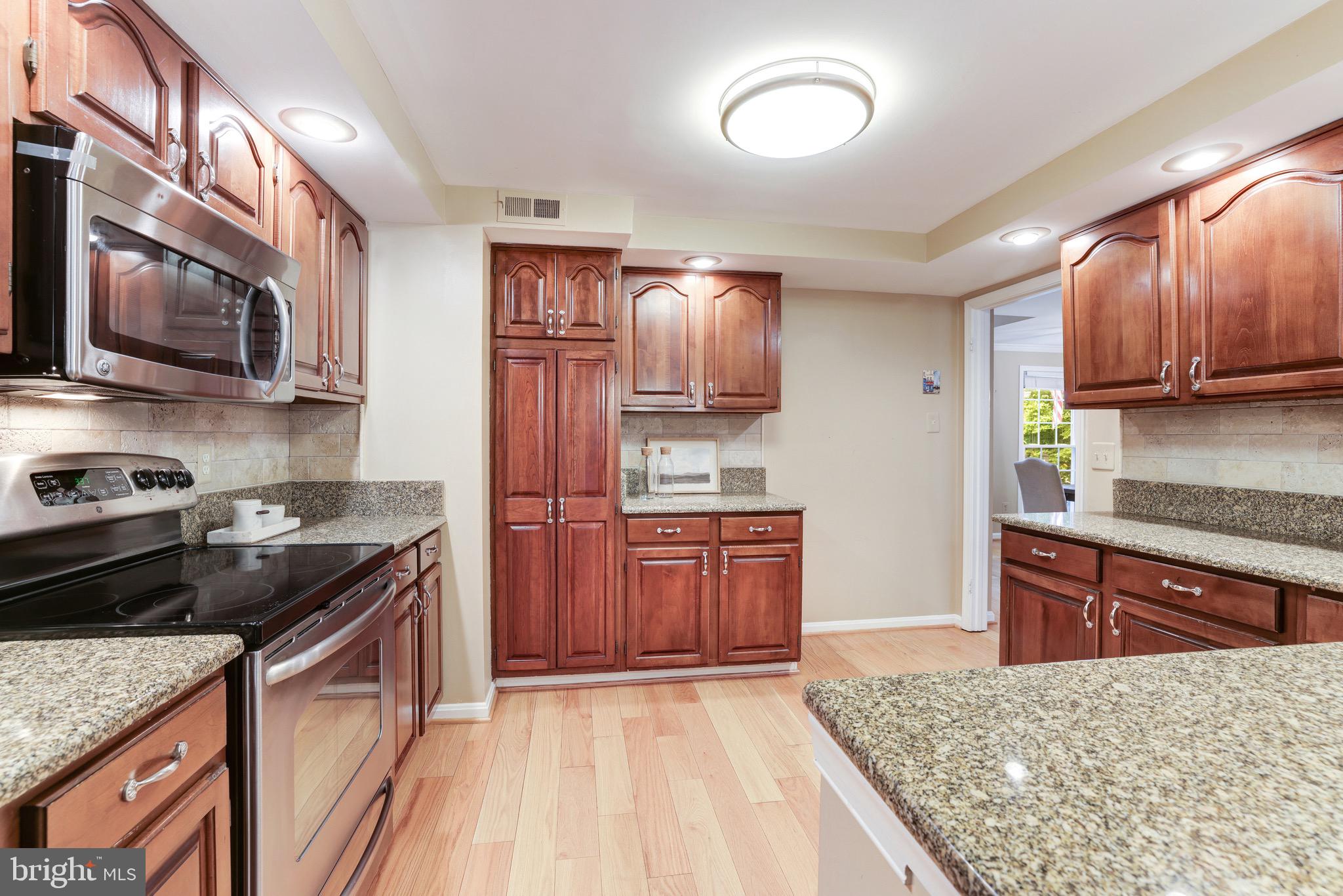 1522 Deer Point Way Reston, VA 20194 - Photo 20 of 51