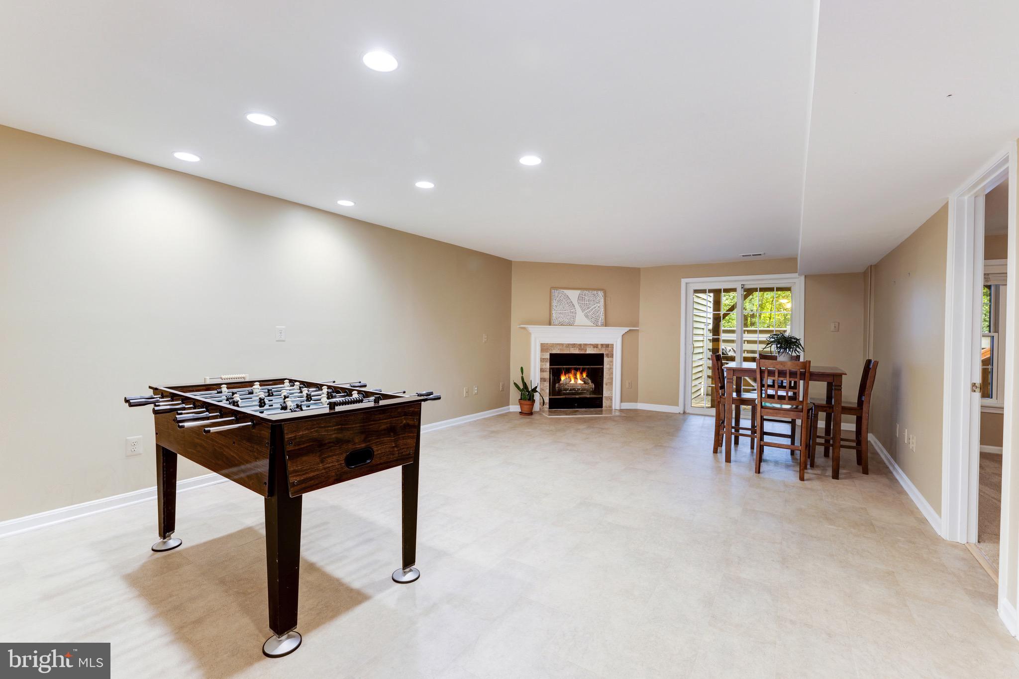 1522 Deer Point Way Reston, VA 20194 - Photo 38 of 51