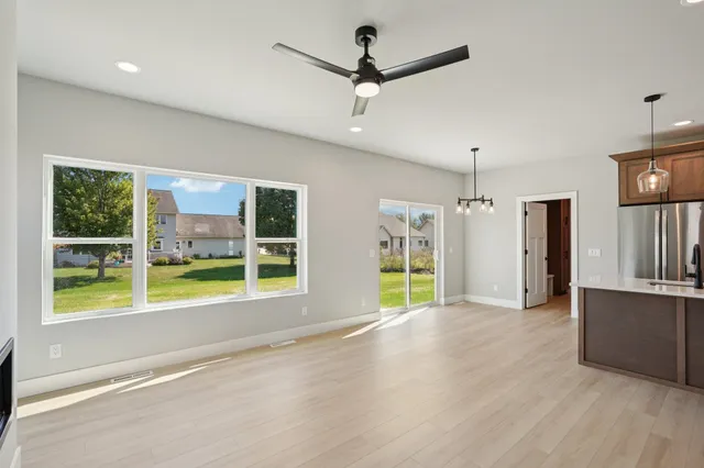 $575,000 | 216 Cardinal Lane, Sauk City, WI 53583