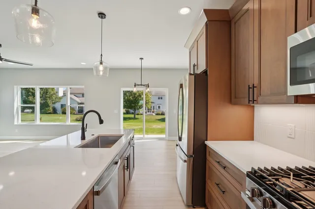 $575,000 | 216 Cardinal Lane, Sauk City, WI 53583