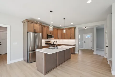 $575,000 | 216 Cardinal Lane, Sauk City, WI 53583