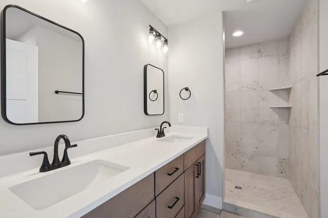 $575,000 | 216 Cardinal Lane, Sauk City, WI 53583