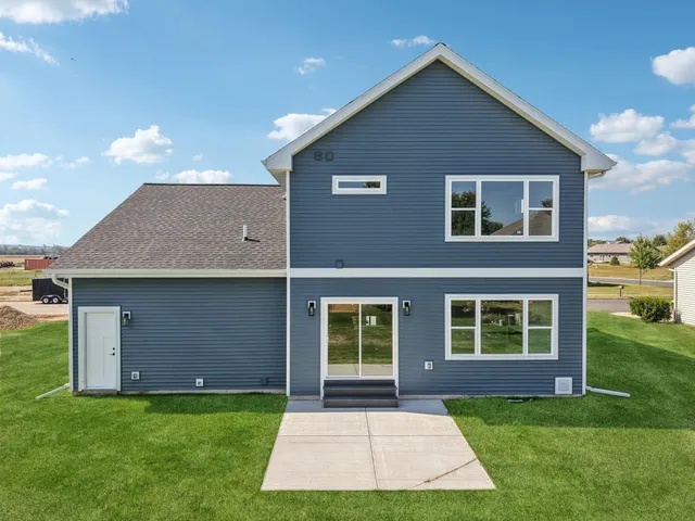 $575,000 | 216 Cardinal Lane, Sauk City, WI 53583