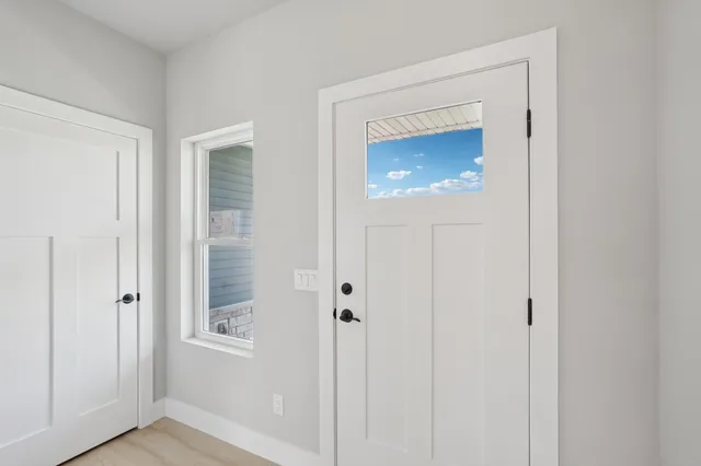 $575,000 | 216 Cardinal Lane, Sauk City, WI 53583