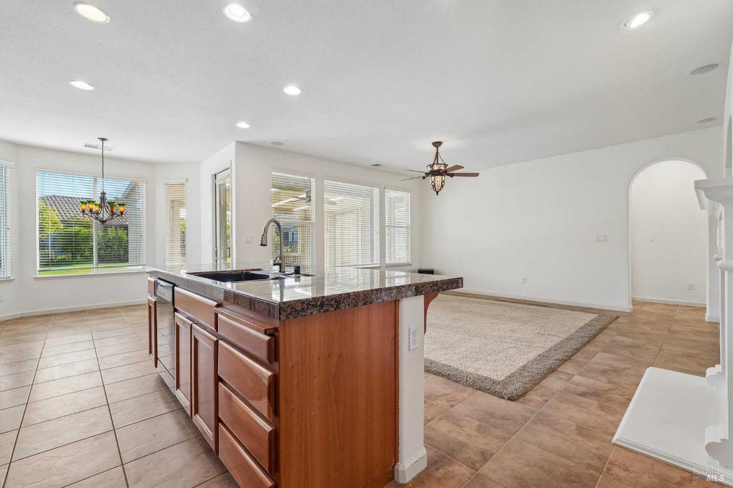 255 Rivercliff Drive Rio Vista, CA 94571 - Photo 12 of 30