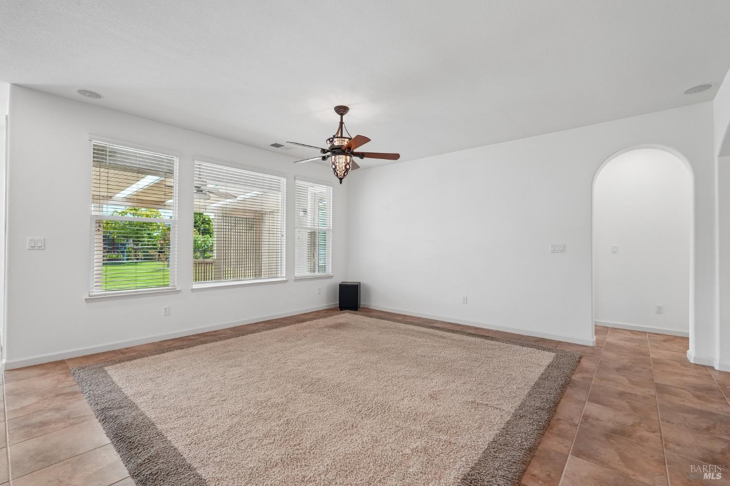 255 Rivercliff Drive Rio Vista, CA 94571 - Photo 4 of 30