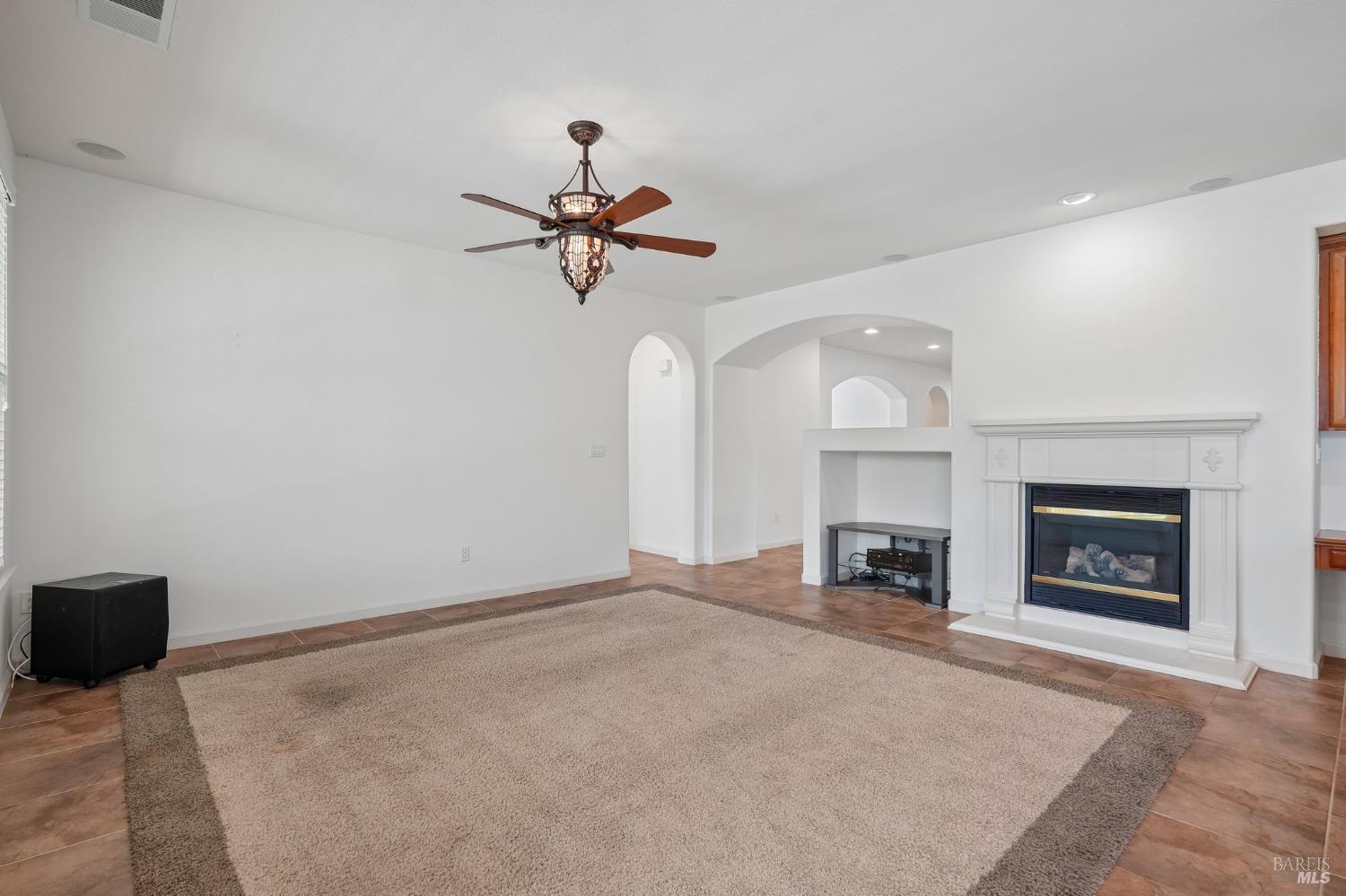255 Rivercliff Drive Rio Vista, CA 94571 - Photo 5 of 30