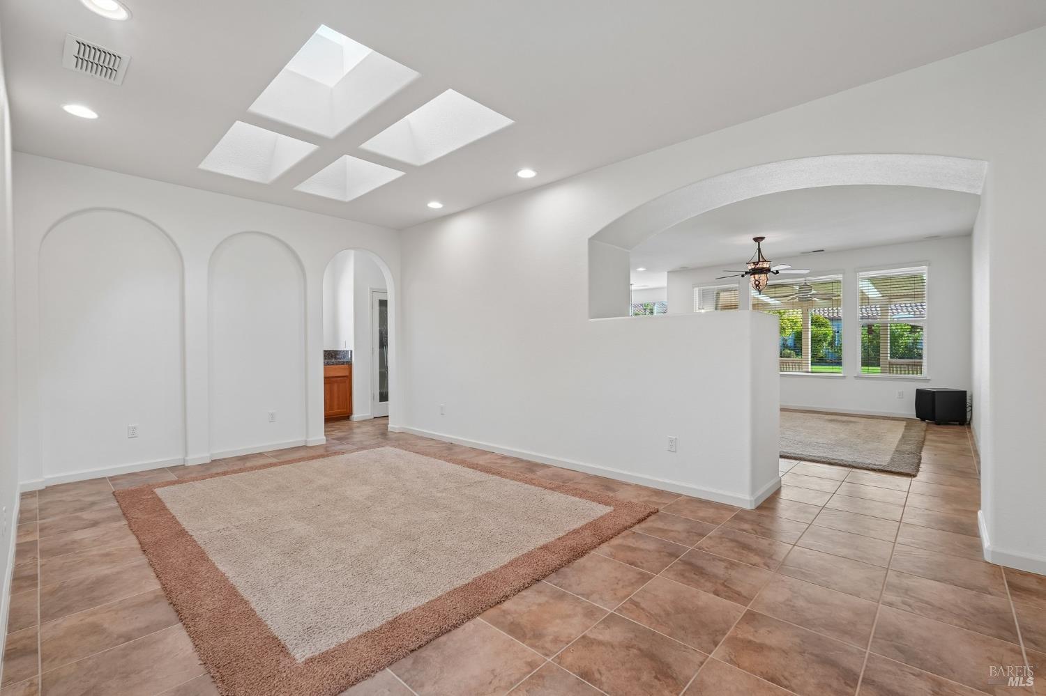 255 Rivercliff Drive Rio Vista, CA 94571 - Photo 8 of 30