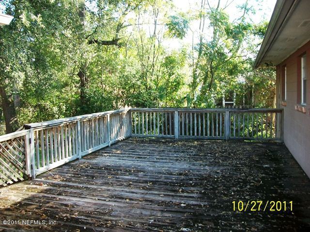 5523 Riverton Road Jacksonville, FL 32277 - Photo 15 of 15 DECK