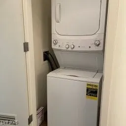 $1,850 | 353 East Bonneville Avenue, Unit 205, Las Vegas, NV 89101