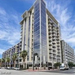 $1,850 | 353 East Bonneville Avenue, Unit 205, Las Vegas, NV 89101
