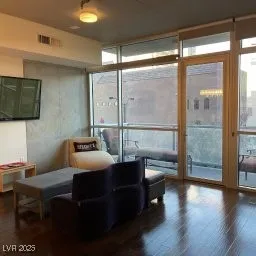 $1,850 | 353 East Bonneville Avenue, Unit 205, Las Vegas, NV 89101