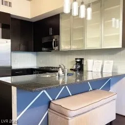 $1,850 | 353 East Bonneville Avenue, Unit 205, Las Vegas, NV 89101