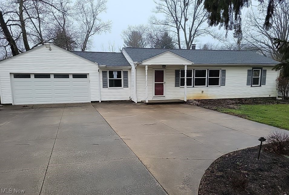 7054 Darrow Road Hudson, OH 44236 - Photo 1 of 10 Gallery Image 1