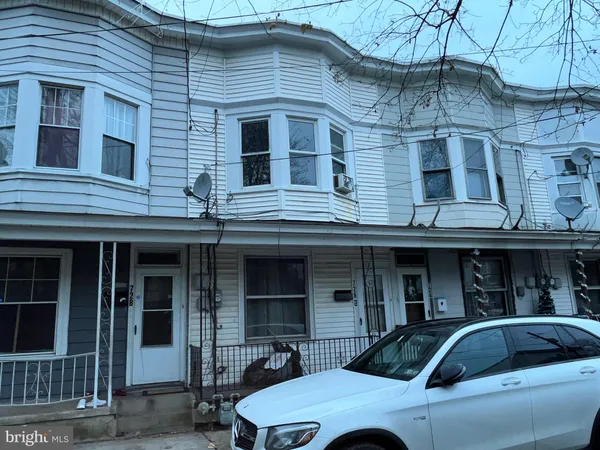 $74,900 | 726 Mine Street, Pottsville, PA 17901
