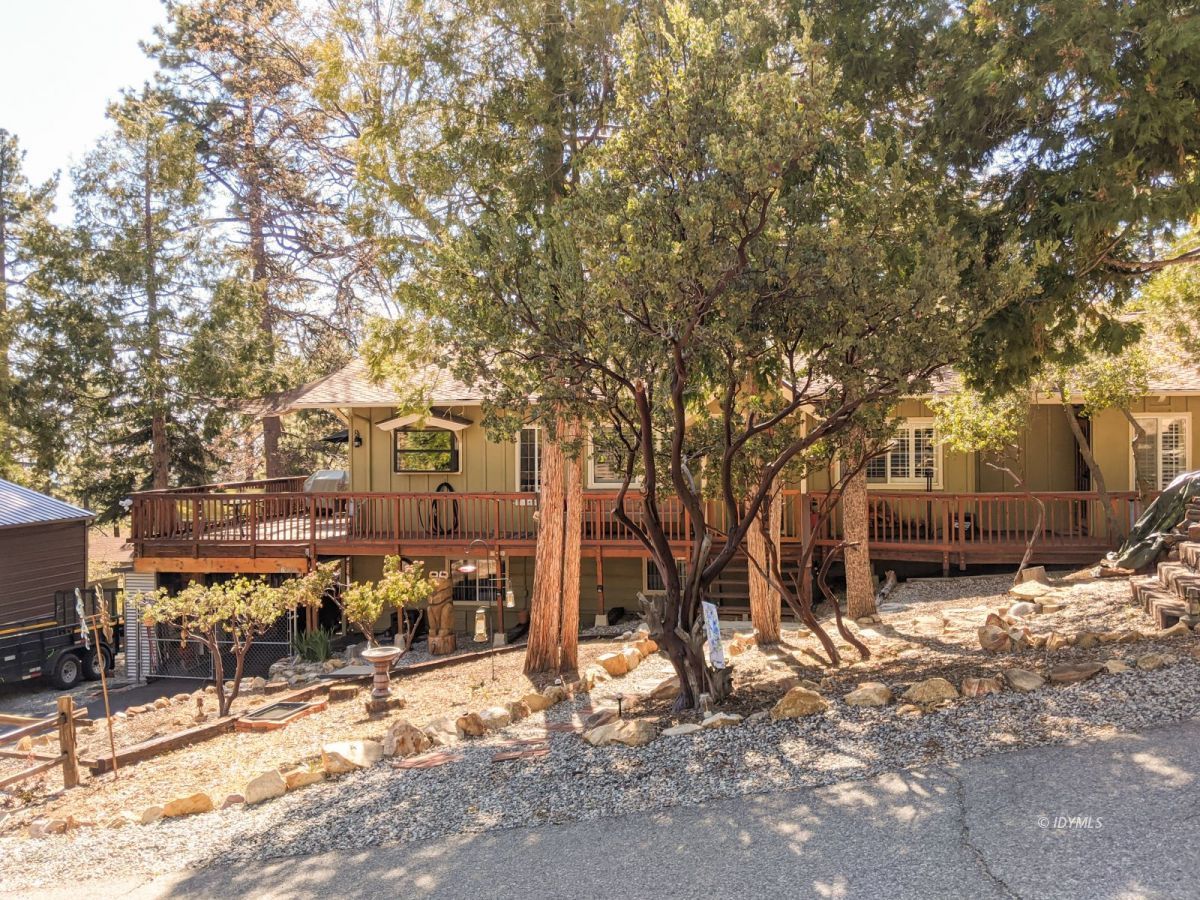 26523 Pine Avenue Idyllwild, CA 92549 - Photo 12 of 56 a row of houses on the side of road