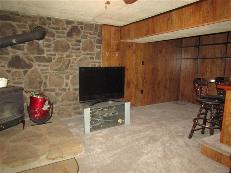 787 Youngstown Ridge Road Latrobe, PA 15650 - Photo 15 of 25 Gallery Image 15