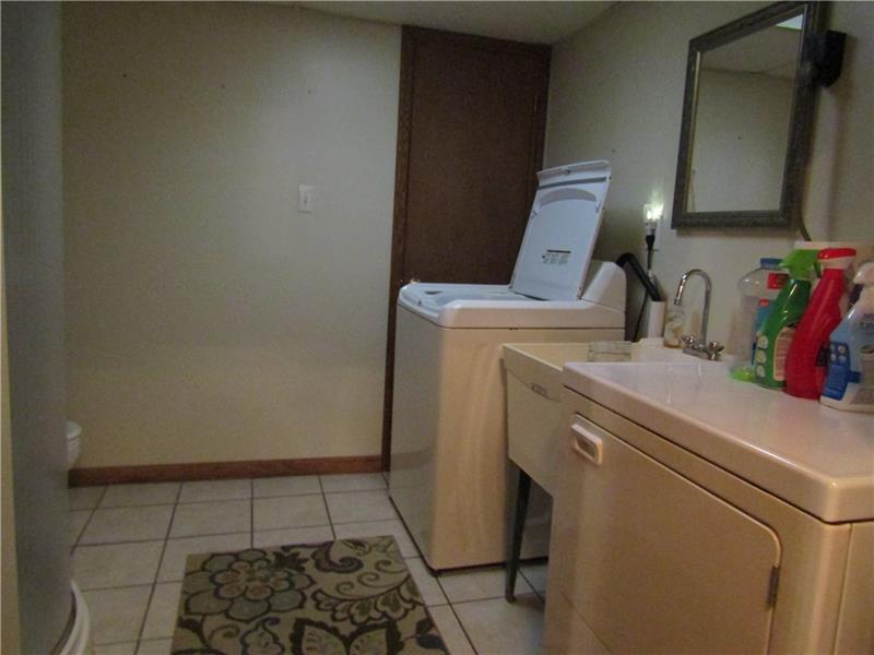 787 Youngstown Ridge Road Latrobe, PA 15650 - Photo 17 of 25 Gallery Image 17
