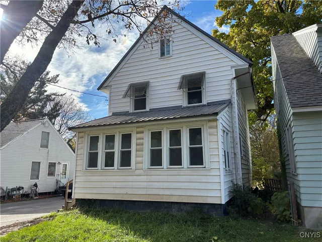 $179,900 | 144 Ruth Avenue, Syracuse, NY 13210