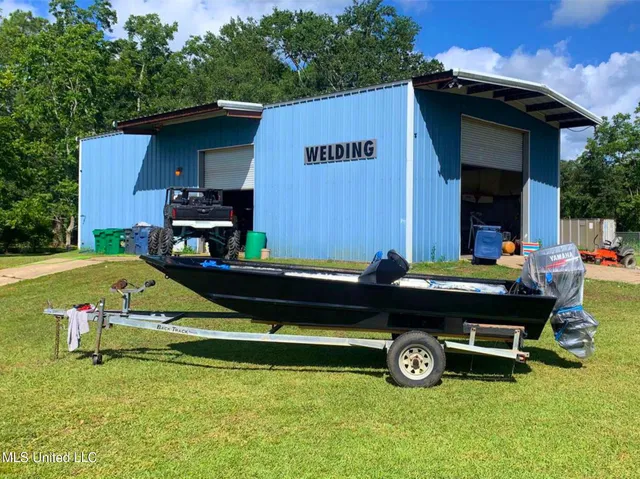 $299,000 | 8735 Old Stage Road, Moss Point, MS 39562