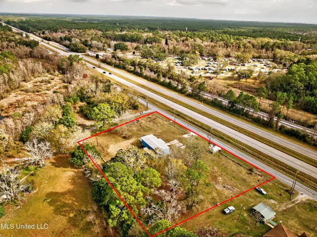 $299,000 | 8735 Old Stage Road, Moss Point, MS 39562