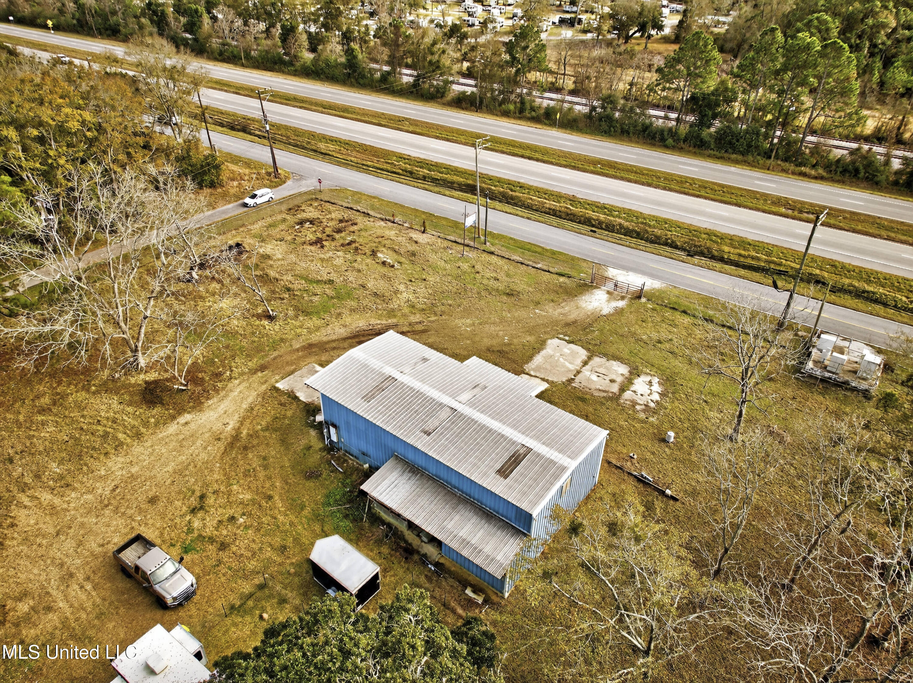 8735 Old Stage Road Moss Point, MS 39562 - Photo 9 of 22 8735OldStageRd-5