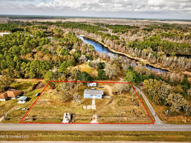 $299,000 | 8735 Old Stage Road, Moss Point, MS 39562