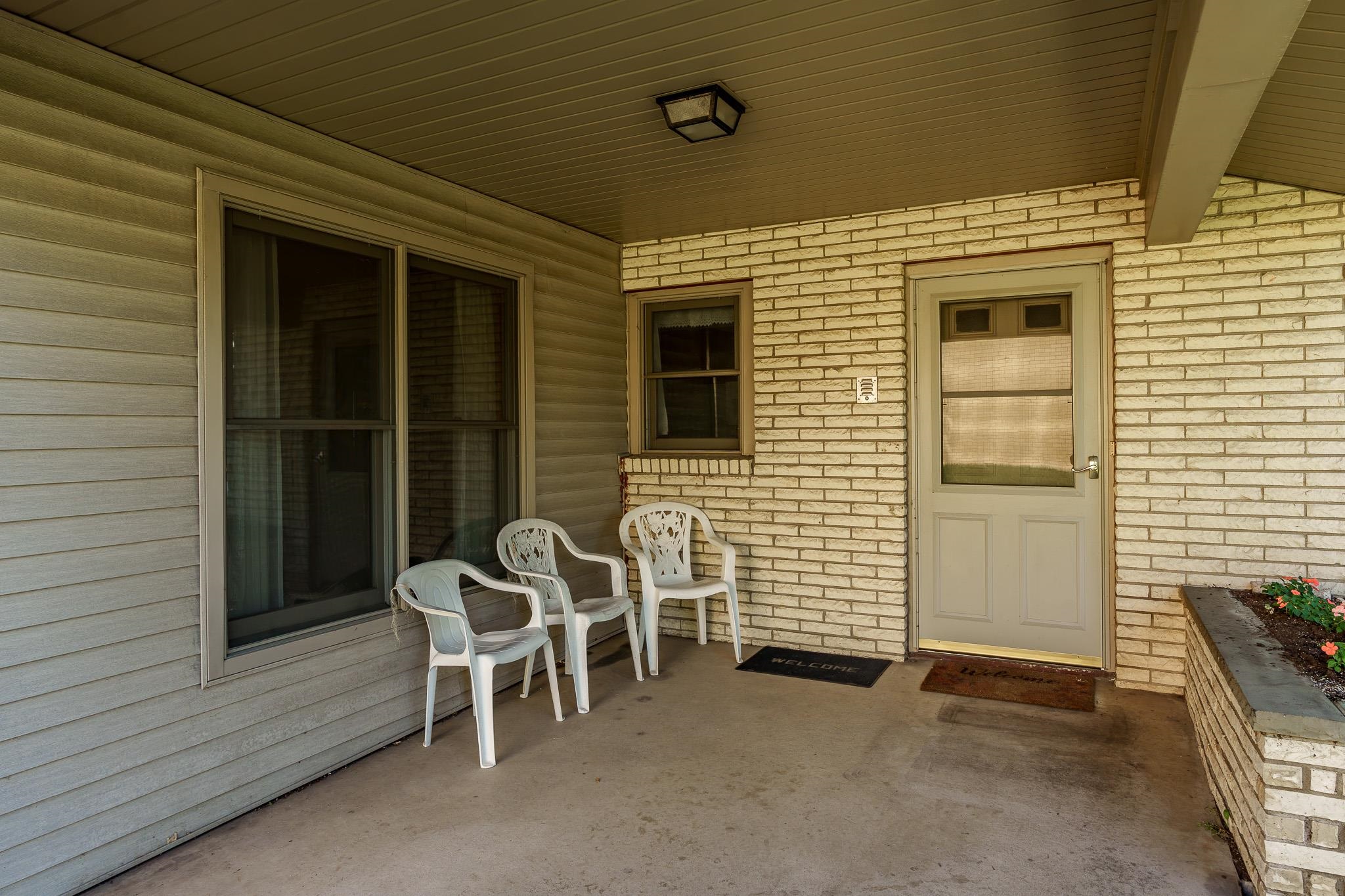 5537 Guilford Road Rockford, IL 61107 - Photo 5 of 46
