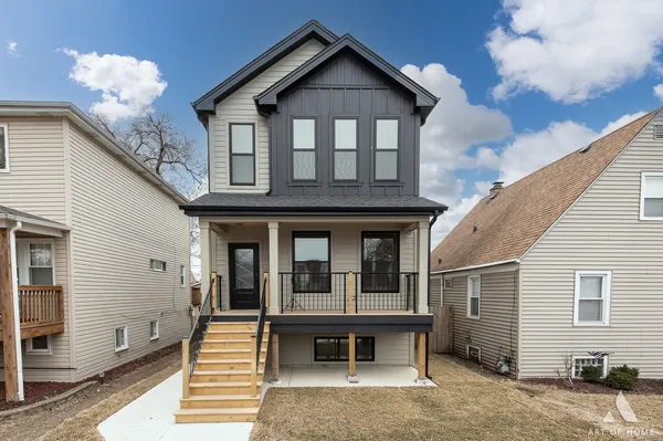 $749,900 | 10649 South Sawyer Avenue, Chicago, IL 60655