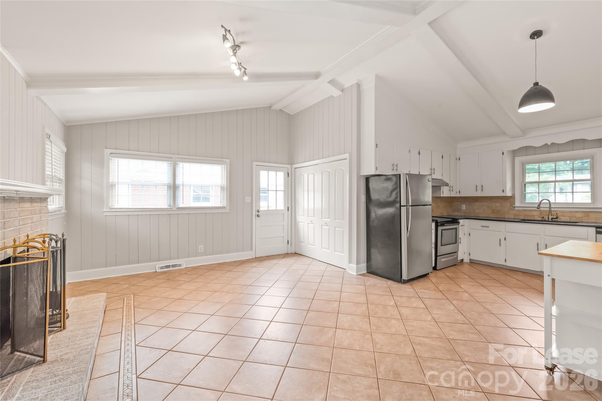 6338 Montpelier Road Charlotte, NC 28210 - Photo 11 of 33