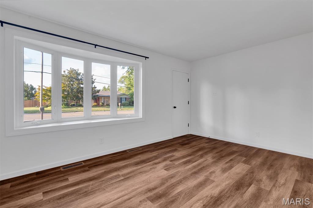 4436 Mattis Road St. Louis, MO 63128 - Photo 3 of 22 Gallery Image 3