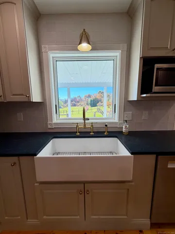 $849,900 | 200 North Main Street, East Granby, CT 06026