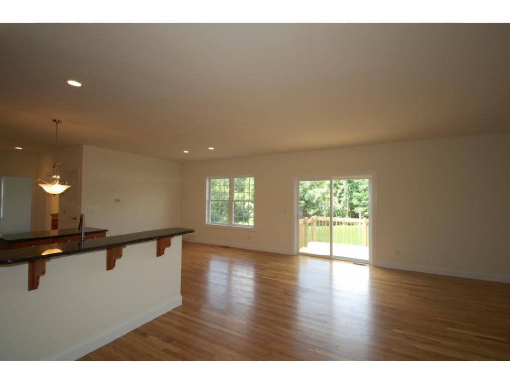 145 Windswept Road Manchester, NH 03109 - Photo 4 of 21