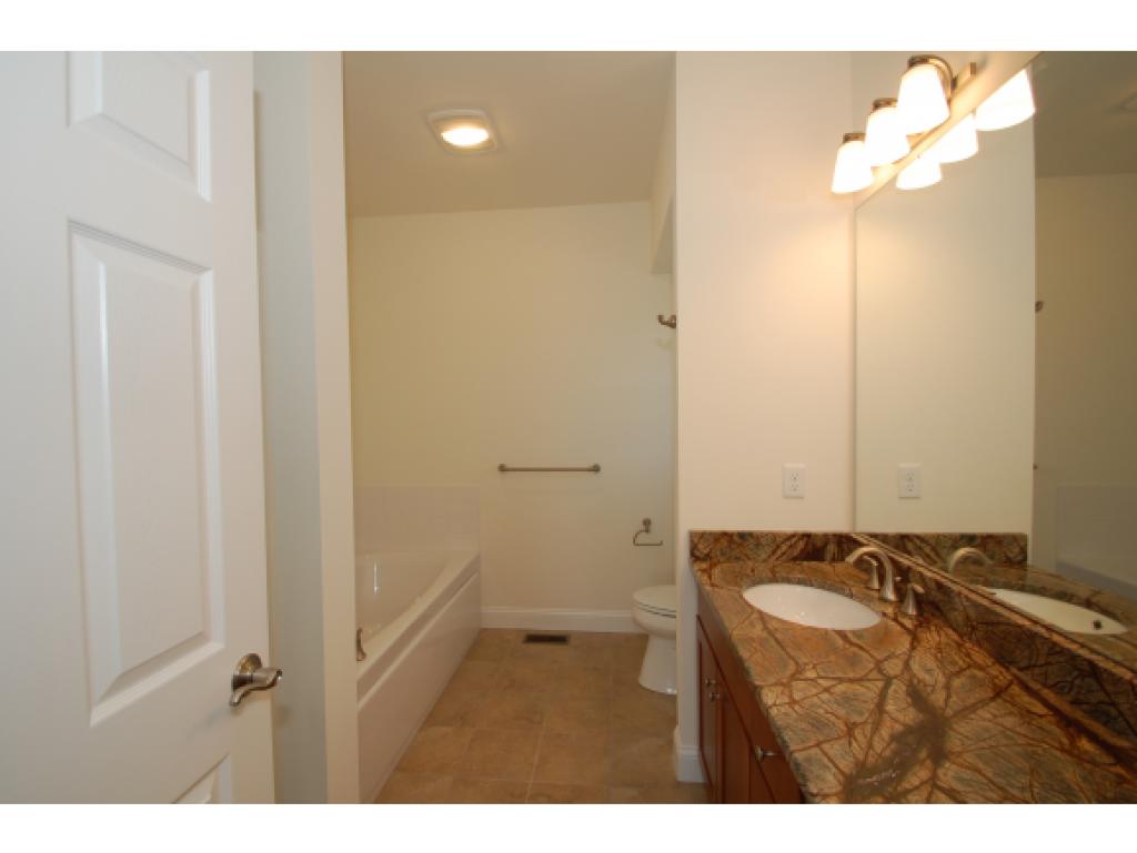 145 Windswept Road Manchester, NH 03109 - Photo 10 of 21